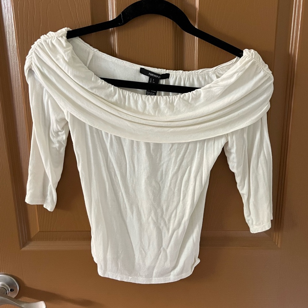 White Off Shoulder Top 🤍